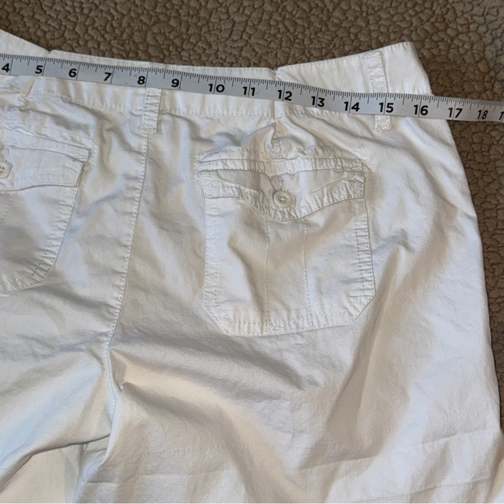Charlotte Russe White Cargo Shorts, 90s Y2K Teen Juniors Sz 9​ - Picture 6 of 8